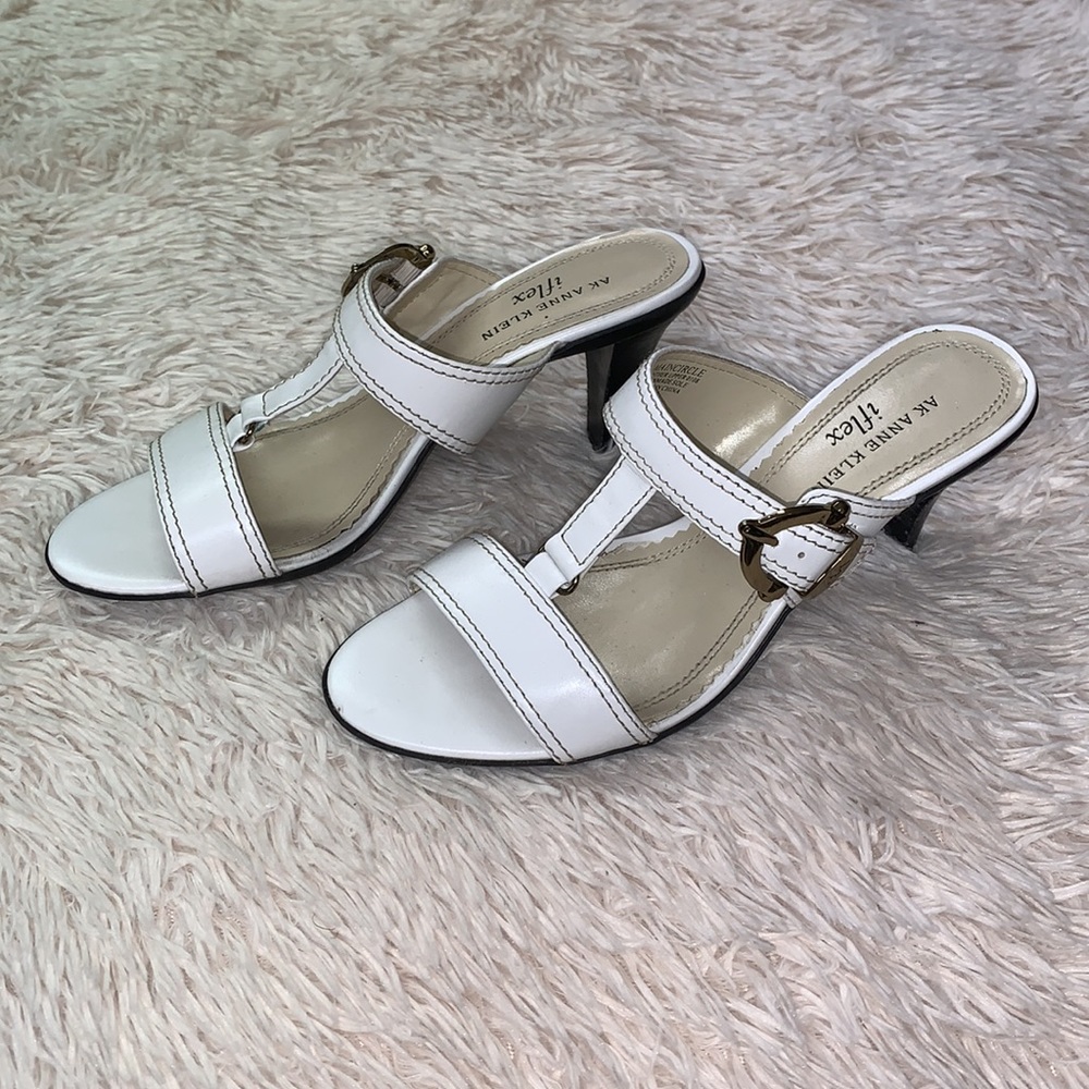 NWOT ANNE KLEIN WHITE OPEN TOE HIGH HEELS SIZE 7 1/2